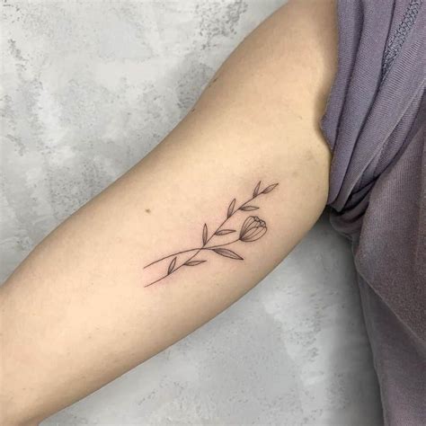 41 Simple Flower Tattoo Ideas 2024 Inspiration Guide 41 Simple Flower Tattoo Ideas 2024 Inspiration Guide