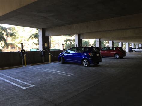 Anteater Parking Structure: A Modern Solution for Campus Convenience
