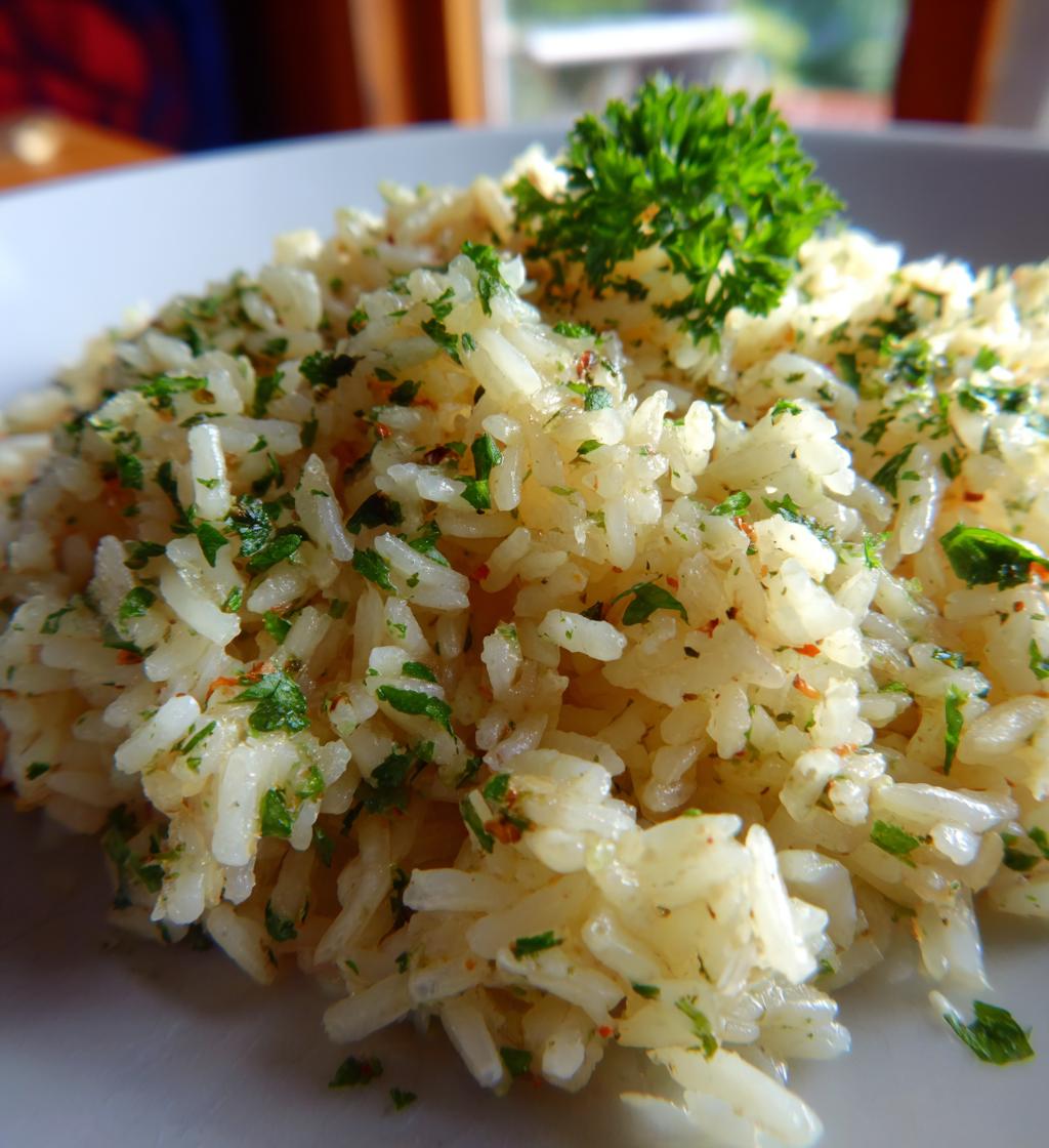 Best Herbs For Rice: A Comprehensive Guide To Flavoring Your Staple Side Dish