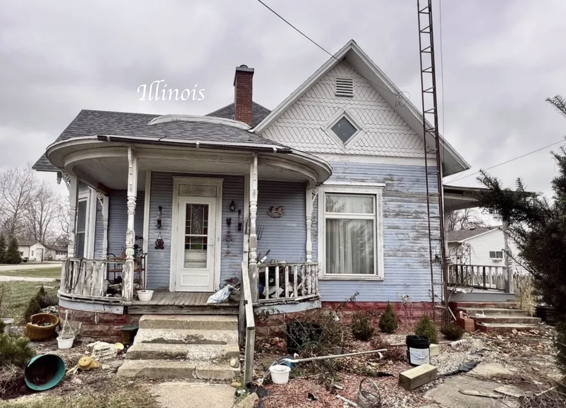 Why Your Fixer Uppers Struggle: Common Problems With Old Houses