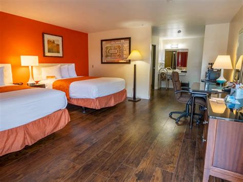 Best Hotels Near Knotts Berry Farm for an Unforgettable Stay