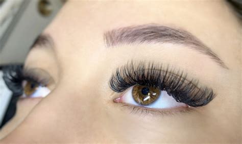How Long Does Lash Extensions Last