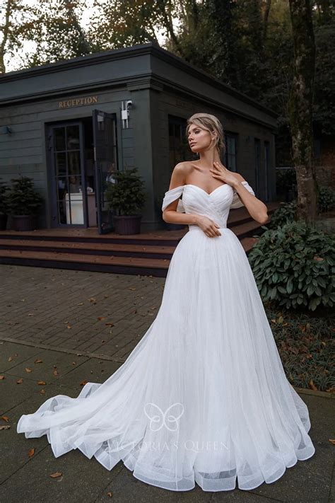 Elegant Tulle Off Shoulder Wedding Dress for Dreamy Brides