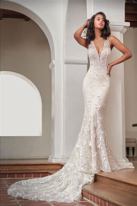 Discover Stunning V Neck Lace Bridal Gowns for Your Special Day