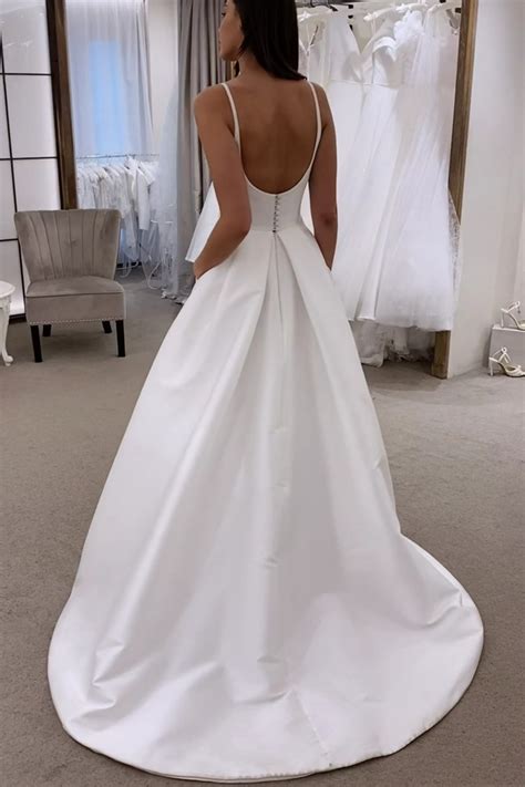 Wedding Dresses Thin Straps: Timeless Elegance