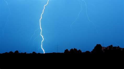 When Was Lightning Discovered